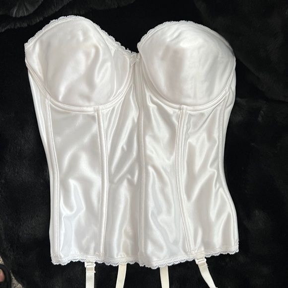 Luxurious Satin Bustier in White - Picture 1 of 6